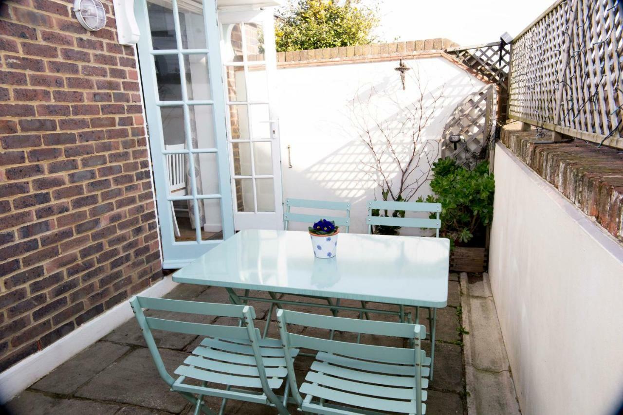 Pixie Cottage Eastbourne Exterior photo