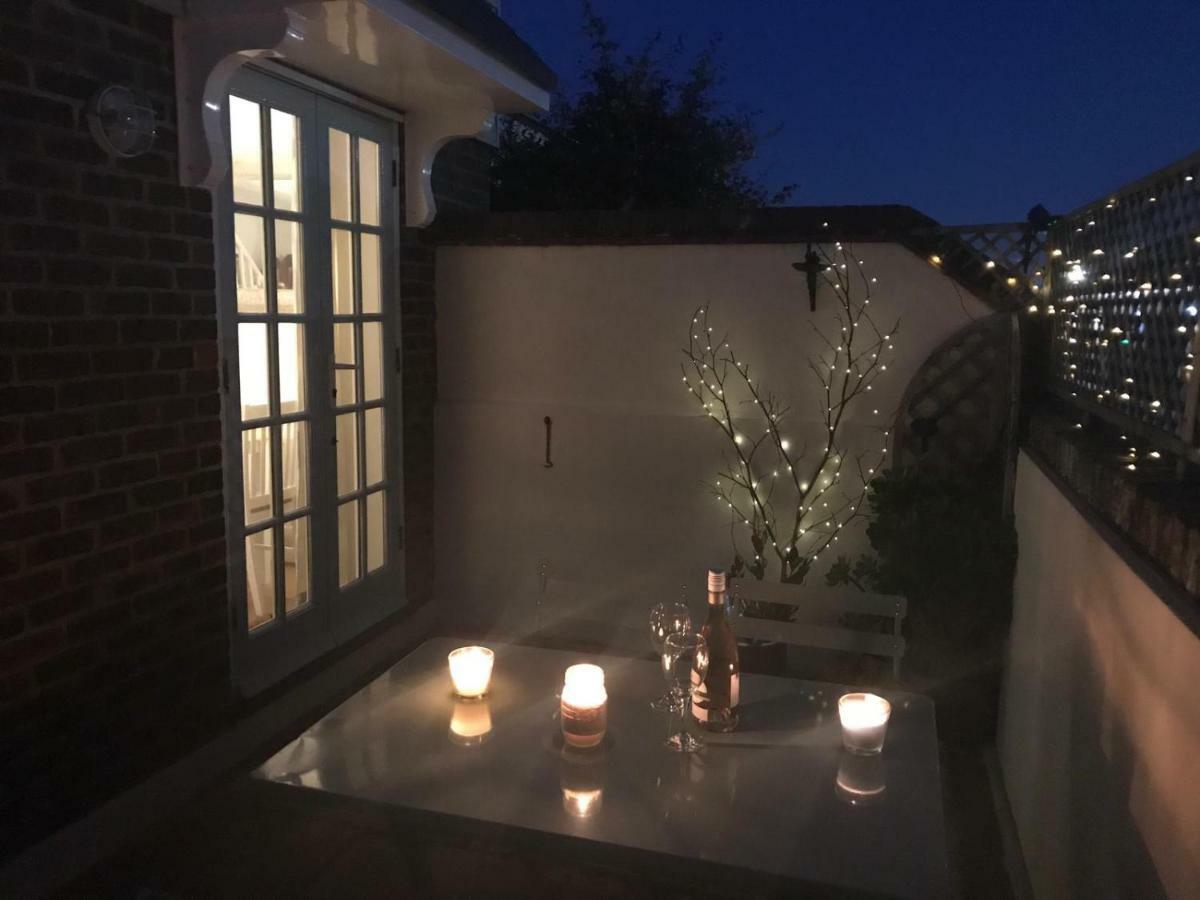 Pixie Cottage Eastbourne Exterior photo